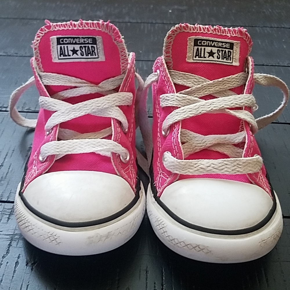 Toddler girl pink Converse size 9